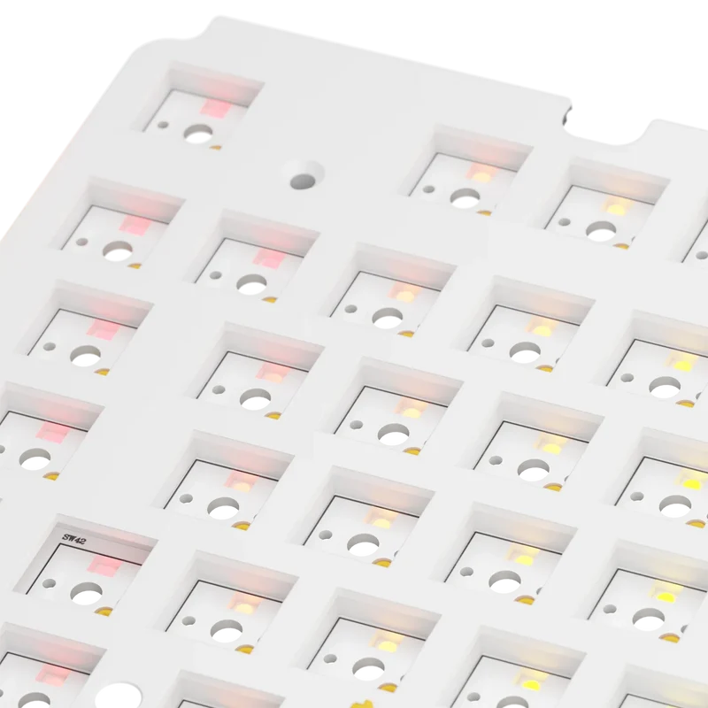 GMMK 3 Switch Plate 100% FR4 White ISO