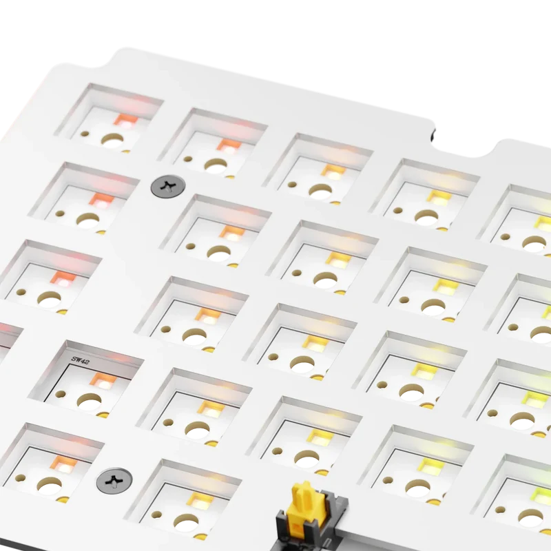 GMMK 3 Switch Plate 65% Aluminum Silver ISO
