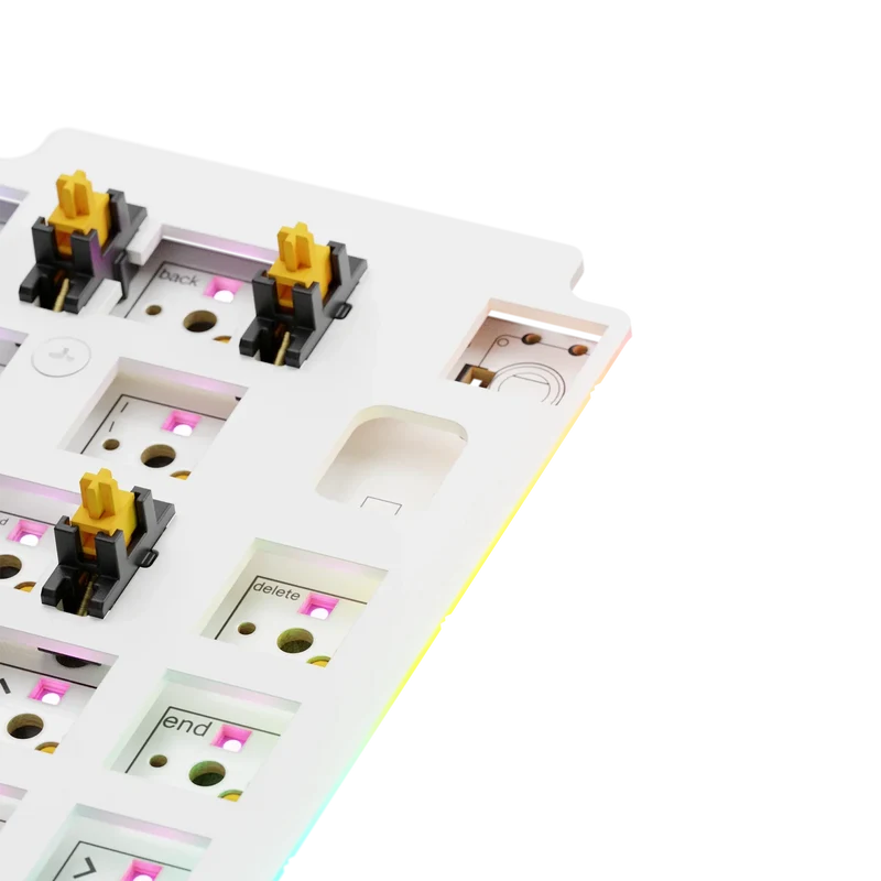 GMMK 3 Switch Plate 65% FR4 White ANSI