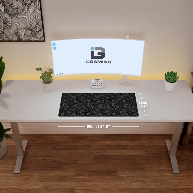 Florale - Schwarze Spielmatte
