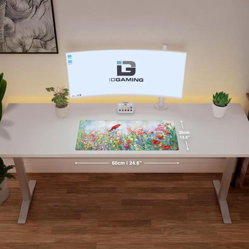 Kardinal unter den Wildblumen