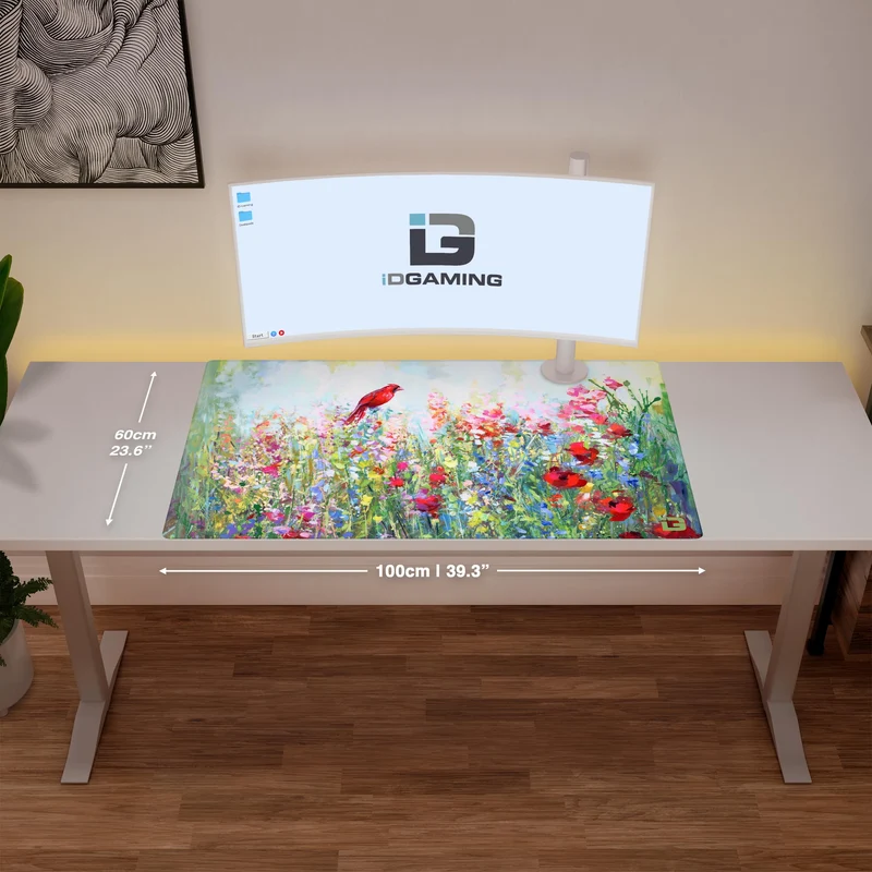 Kardinal unter den Wildblumen