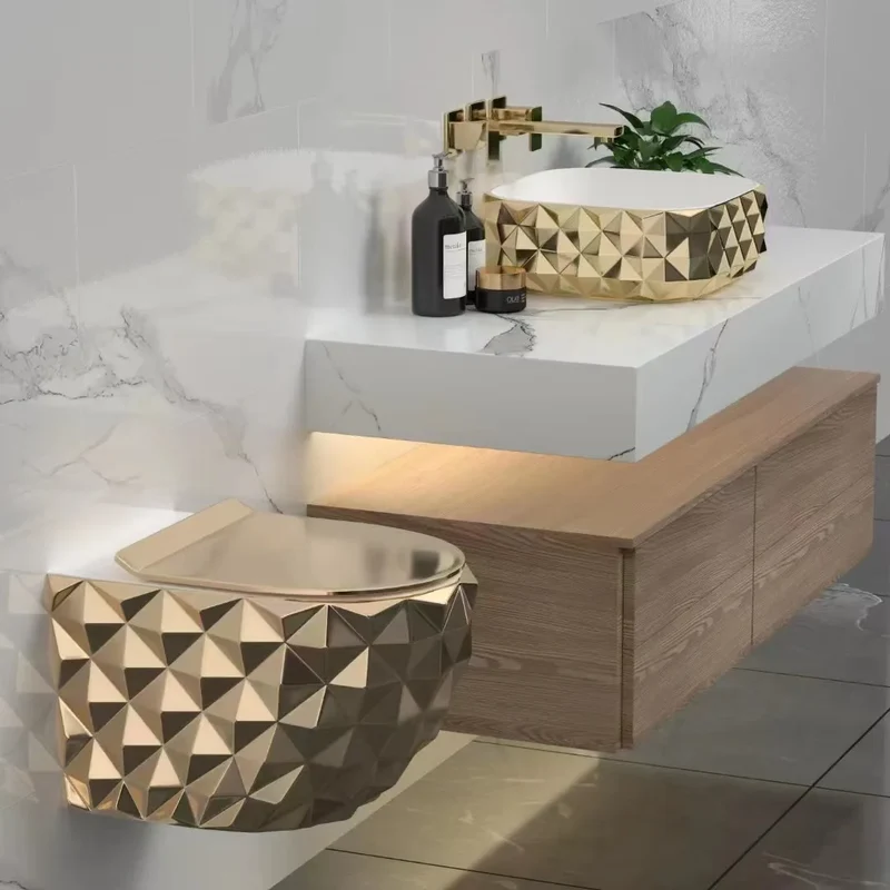 Hot Sale Ceramic Electroplated Bathroom WC Gold Color Wall Hung Toilet