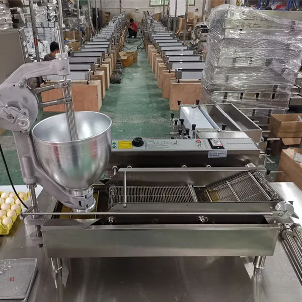 New Professional Use Commercial Catering Equipment 4-Rows Mini Donut Making Machine 110V/220V Electric Fully Flour Bakery