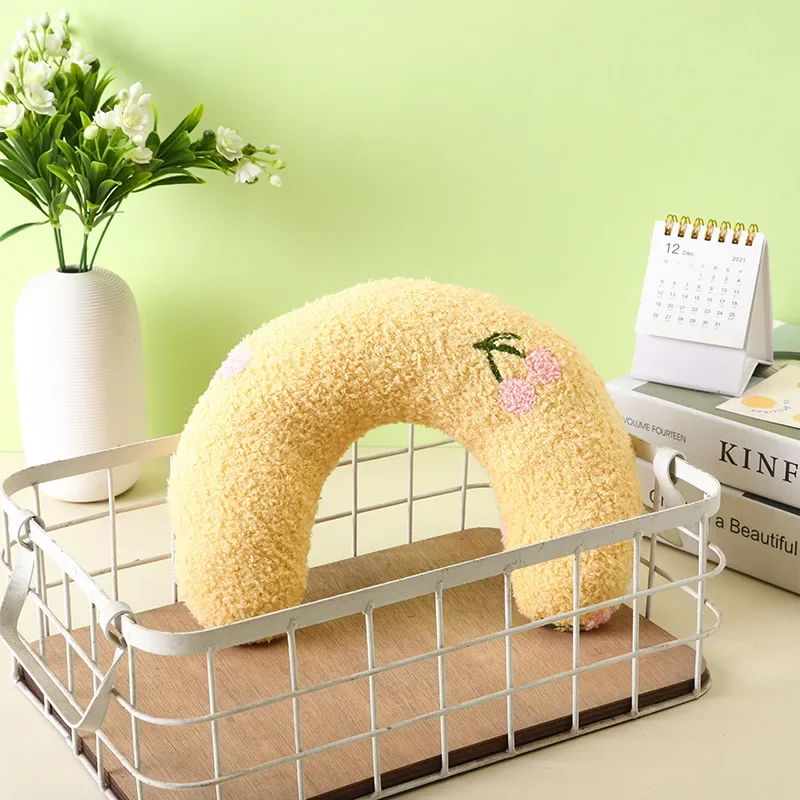 Warm Fluffy Pet Neck Pillow Comfortable U-Shaped Cushion for Cats Dogs Anxiety Relief and Deep Sleep