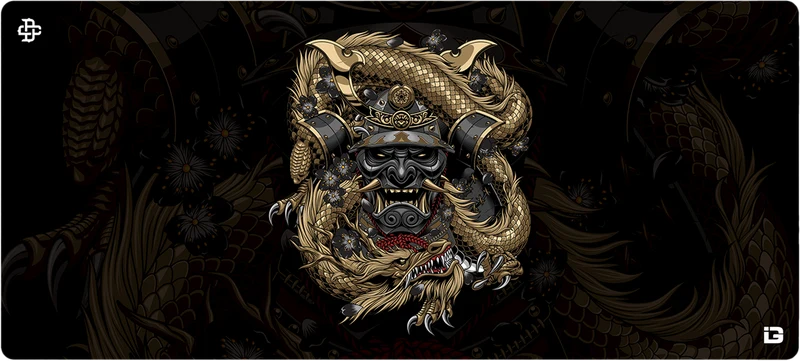Samurai-Maske umarmt