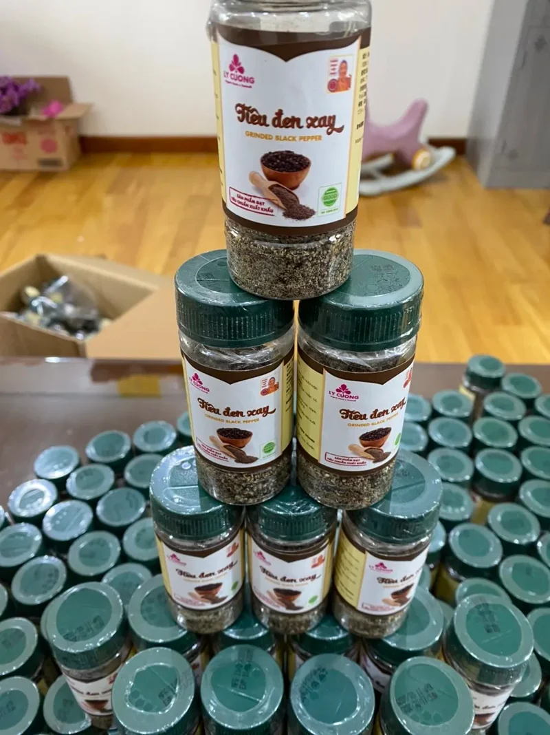 Direct Factory Export 100% Pure Vietnamese Black Pepper Powder Single Spices Herbs Dried Style Raw Wholesale OEM