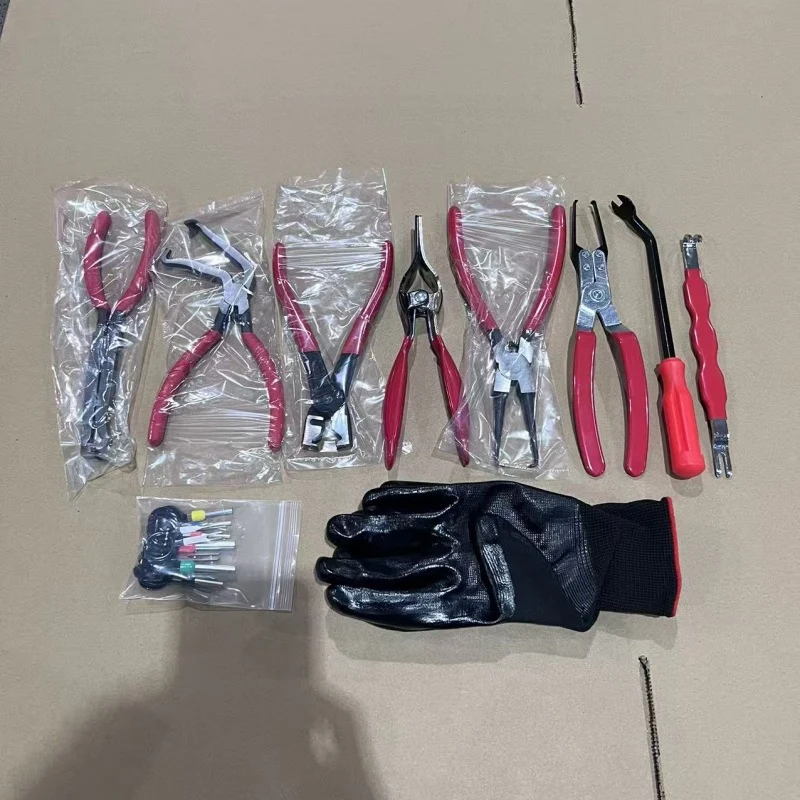 Red and black elbow 60 degree power-off pliers bolt pliers multi-purpose pliers car oil pipe separation harness pliers cross-border pliers