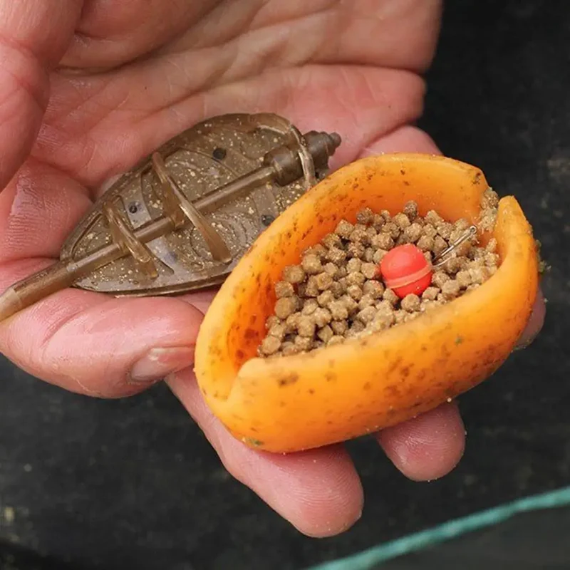 Selco TPE Material Green Orange Feeder Fishing Bait Cage Mould Feeder Mold