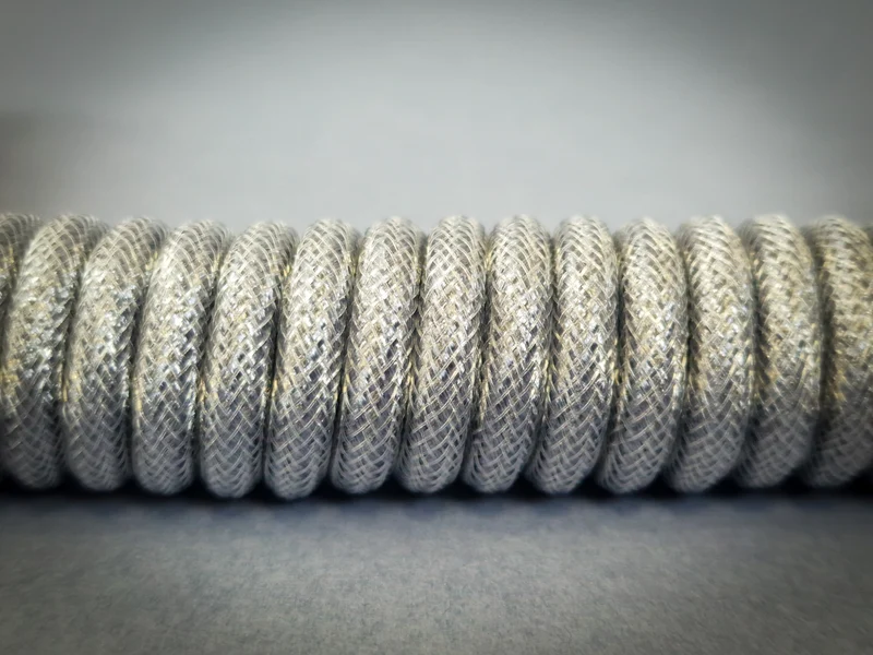 Gewendeltes Fliegerkabel aus Sterlingsilber