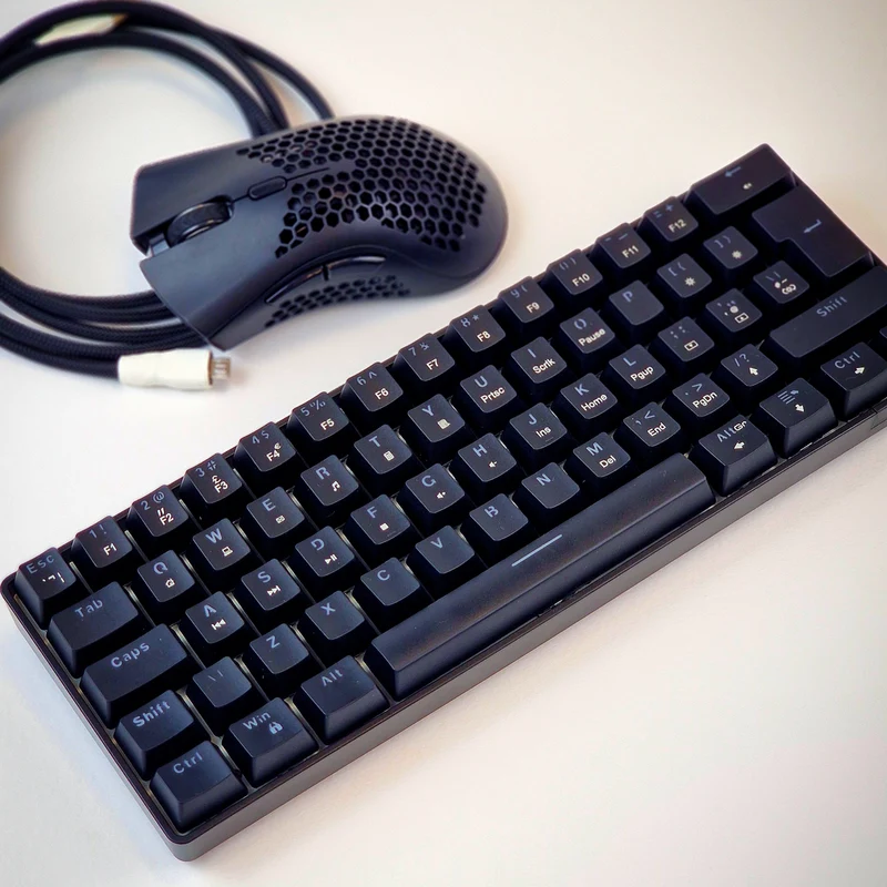 Mechanische Gaming-Tastatur mit 60 % RGB – verkabelt
