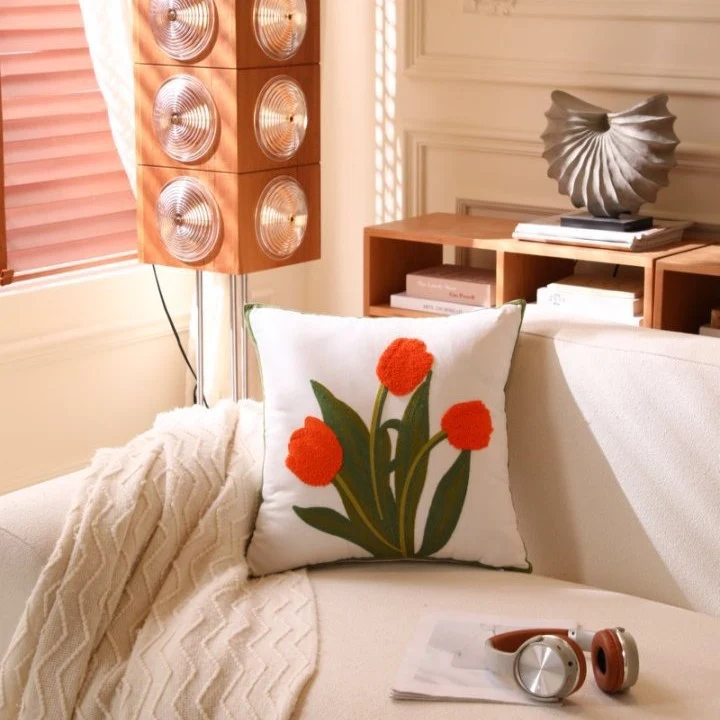 Nordic Towel Embroidered Embroidered Embroidered Pillow Living Room Cream Sofa Cushion Flower Model Room Bay Window Cushion Cover