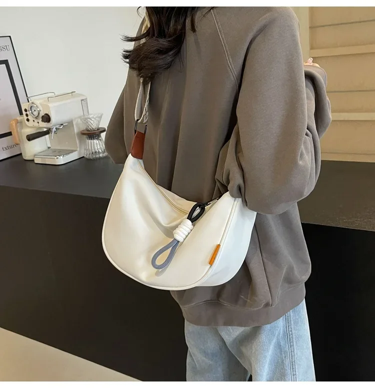 Fashion Crossbody Bag Simple Wide Shoulder Strap Design Single Shoulder Bag Original Style Commuting Dumpling Women Bag
