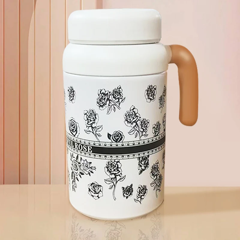 Cartoon cute high-value large-capacity new thermos stainless steel outdoor sports portable rope coffee cup
