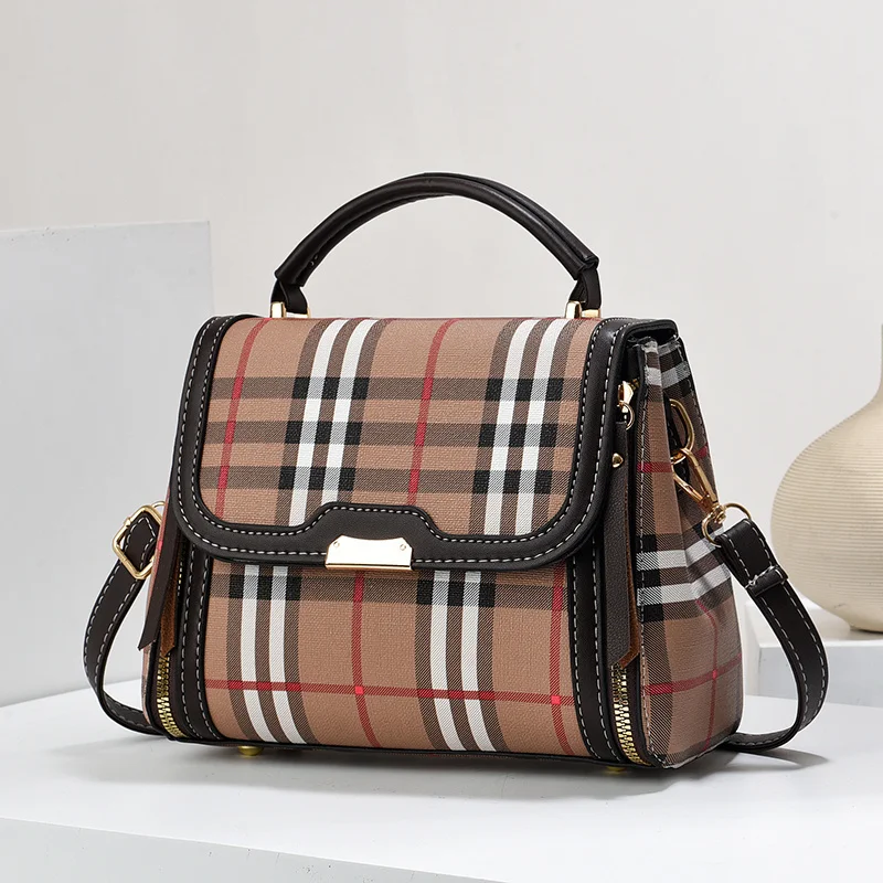2024 New Contrast Color Small Bag Lingge Trendy Versatile One Shoulder Casual Crossbody Bag19907