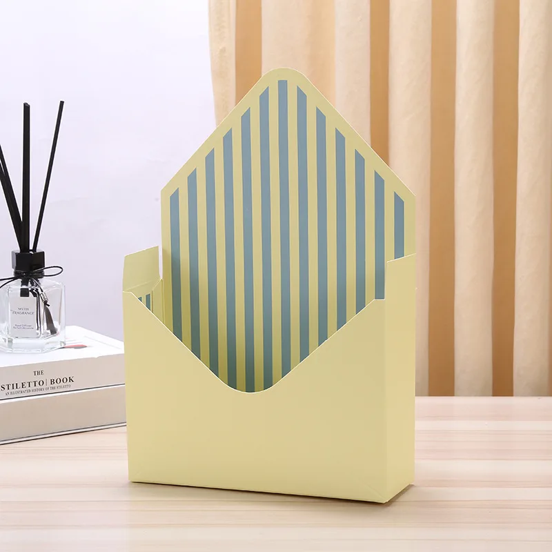 Yiwu China Suppliers Cheap Wholesale Folding Envelope Type Cardboard Paper Luxury Envelope Flower Packing Box for Mother's Day
