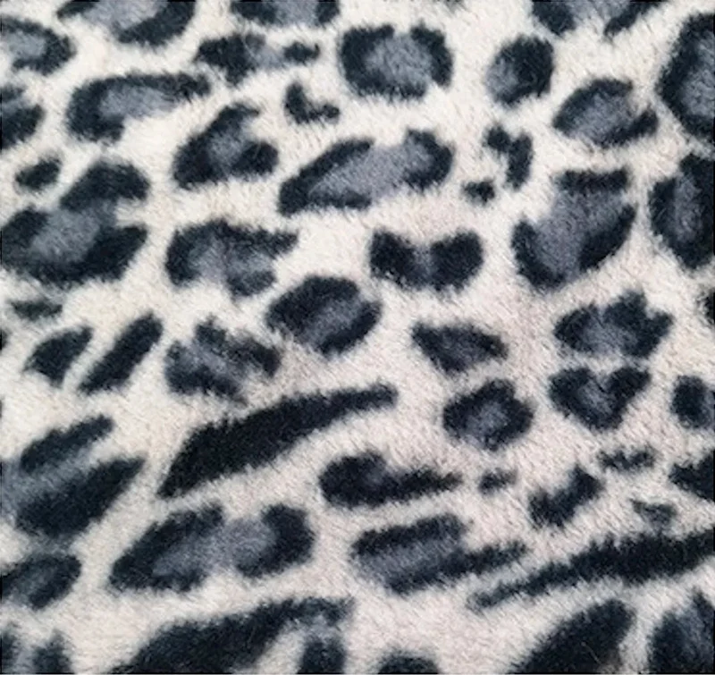 Custom Leopard Print Plush Knitted 100% Polyester Heavyweight Wind Proof Faux Fur Fabric High Quality Sewing Garment Girls Bag