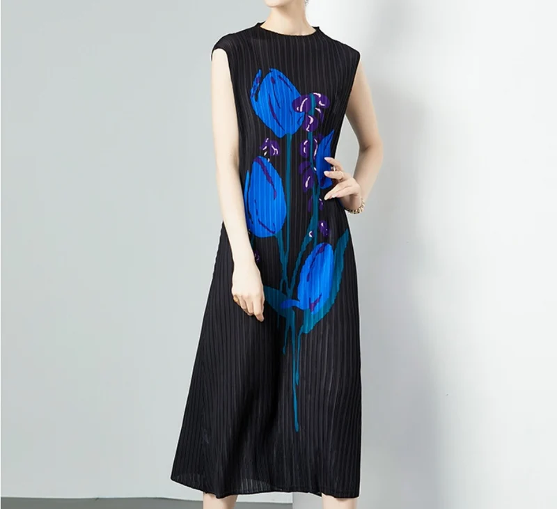 In Stock Miyake Dress Printed Elegant Elegant High-End Loose Slimming Look Elegant Round Neck Sleeveless Pleated Skirt