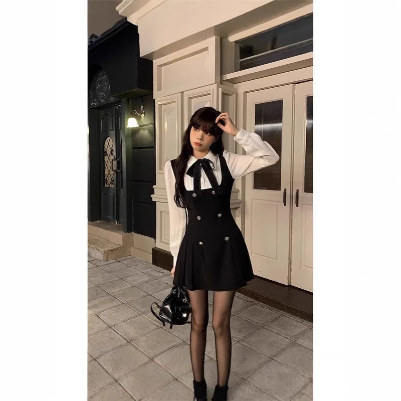 French dress Autumn Fake Two-piece Long-sleeved Slim 2025 New College Style Bow Fake Two-piece dress
