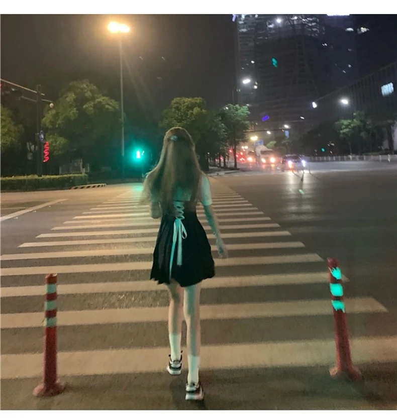 French Design Sense suit 2024 New College Style Women's Wear Spring Black Strap Sweet and Spicy dress Summer