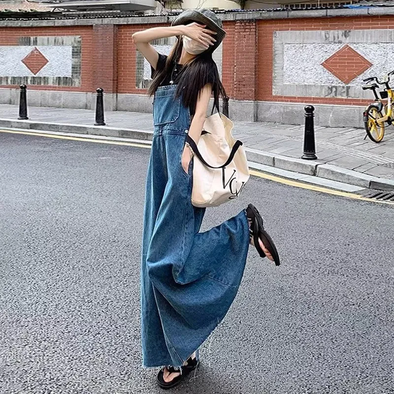 Age-Reducing and Slimming Denim Suspender Dress for Women, 2026 Autumn New Style, Loose Fit, Long Dress for Tall Women, Blue Dress