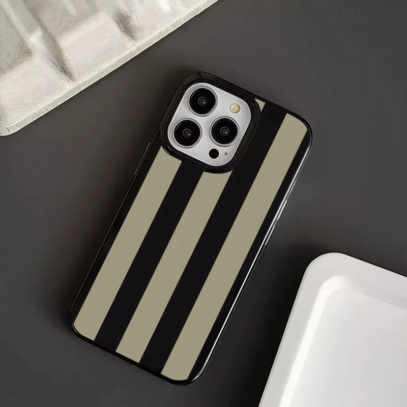 Brown Vertical Stripes Case For iPhone 16 Cases iPhone 15 Pro Max Case For iPhone 14 13 12 11 XS X XR 7 8 Plus Cover Case Funda