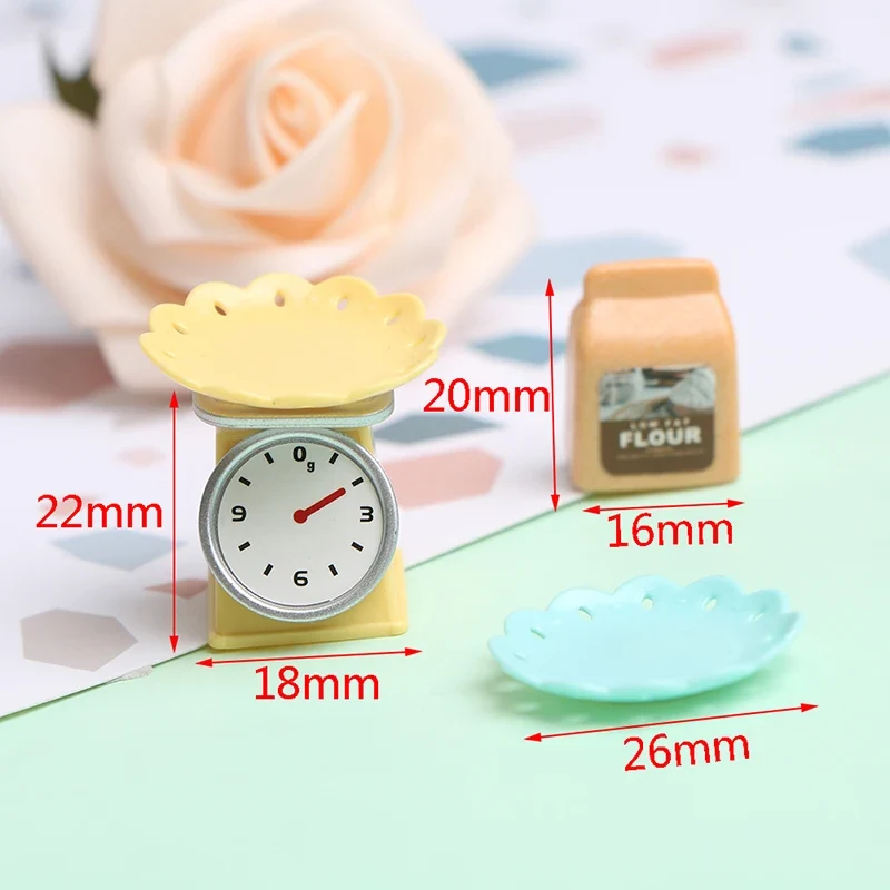 1PC Dollhouse 1/12 Scale Mini Bread Machine Miniature Kitchen Access Toaster Home Decoration Spoon Shovel Cookware Model