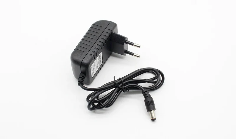 1PCS 12V2A AC 100V-240V Converter Adapter DC 12V 2A 2000mA Power Supply EU Plug 5.5mm x 2.1-2.5mm for LED CCTV