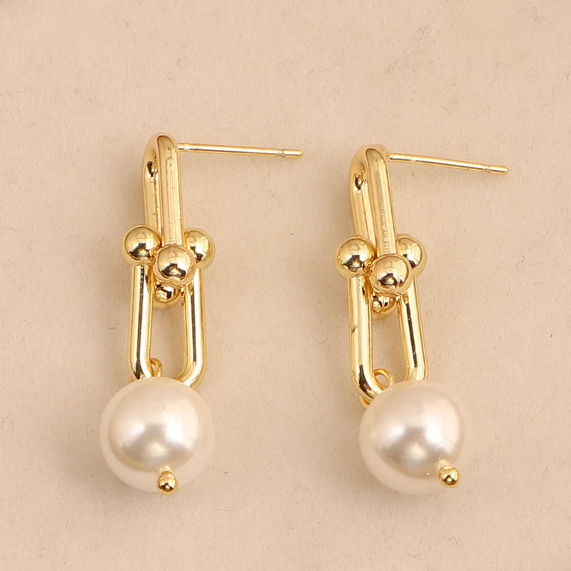 Natural Alien Baroque Freshwater Pearl Earrings Silver Needle Plated 14K Gold Horseshoe Chain Earrings Personalized Fashion Earrings