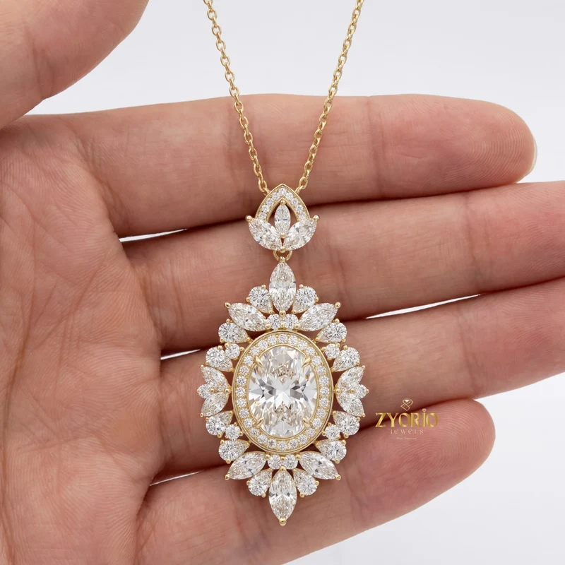 Gold Oval Halo Cluster Diamond Pendant Necklace Women Brilliant Diamond Link Chain Jewelry for Engagement Wedding Anniversary