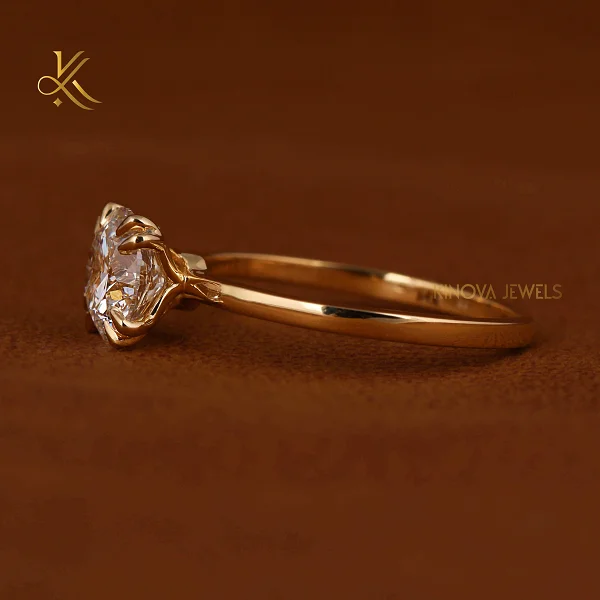 Luxurious Classic Lab Grown Diamond Wedding Band with 14K Gold Plating Silver 1.5-2.0 Carat IGI Certified for Couples