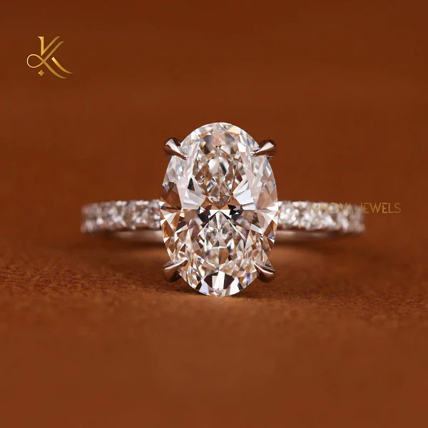 Beautiful Lab Grown Diamond Wedding Band With Dazzling Sparkle Perfect For Couples Seeking Elegant Jewelry