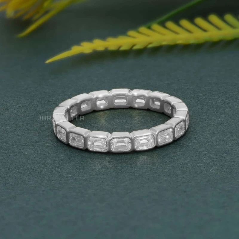 Trendy IGI Certified VVS Emerald Lab Grown Diamond 14k Solid Gold Bezel Set Wedding Band Ring Fine Fashion Luxury Women Jewelry