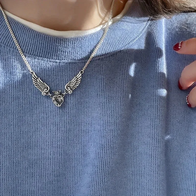 Minimalist Crown & Wing Pendant Sweater Necklace - Unisex Luxury Design With Heart Detail Artificial Crystal