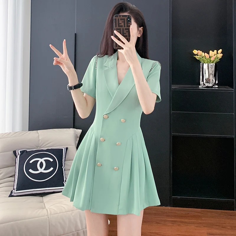 French Hepburn Style Small Black Dress High Sense High Cold Royal Sister Fried Street Small Fragrance Style Pleated Professional Suit dress Summer