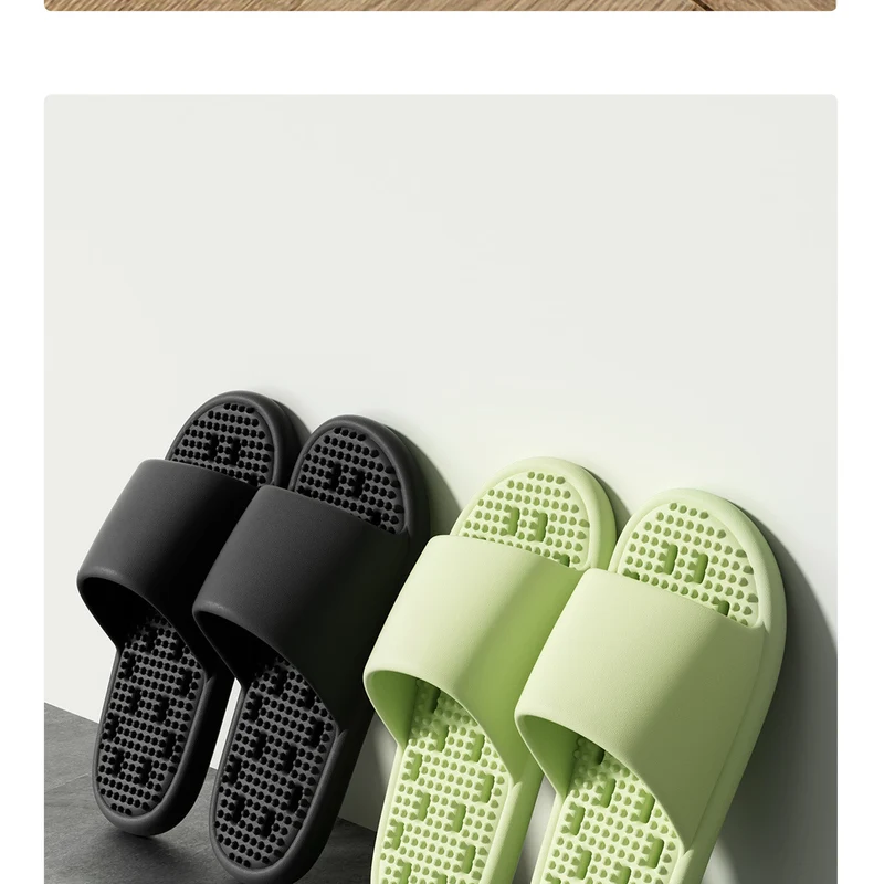 New Summer Home Bathroom Hollow Anti-Slip Men's Slippers That Feel Like Stepping on Shit, Convenient and Breathable Soft-Soled Women's Slippers for Outdoor Wear