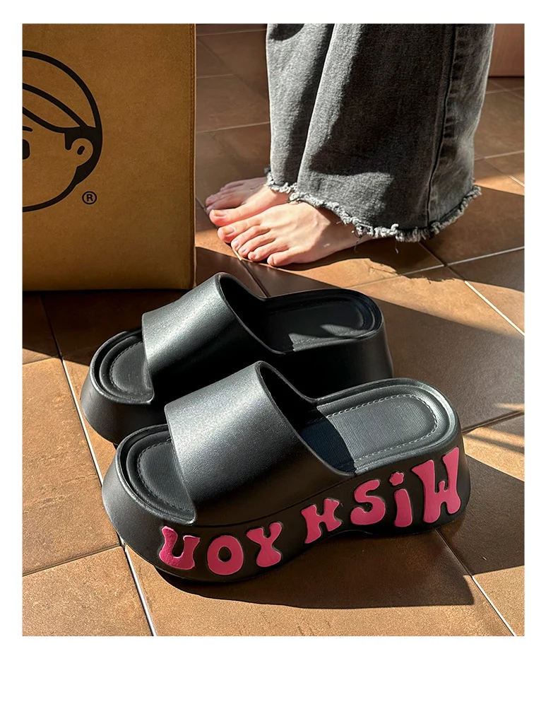 New High-Heeled Thick-Soled Slippers for Women, Summer Home Indoor Slippers, Non-Slip Fashionable Height-Increasing Slippers for Outdoor Wear
