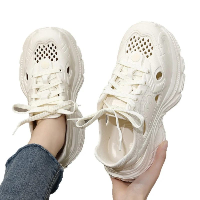 Thick-Soled Clogs for Women, Summer Sports and Leisure 2025 New Internet Celebrity Fashion Non-Slip Toe-Cap Sandals