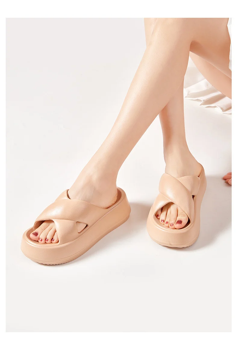 Thick-Soled Sandals for Women's Outer Wear, Fashionable 2024 Summer New Style, Two-Wear Beach Sandals with Holes in the Shoes