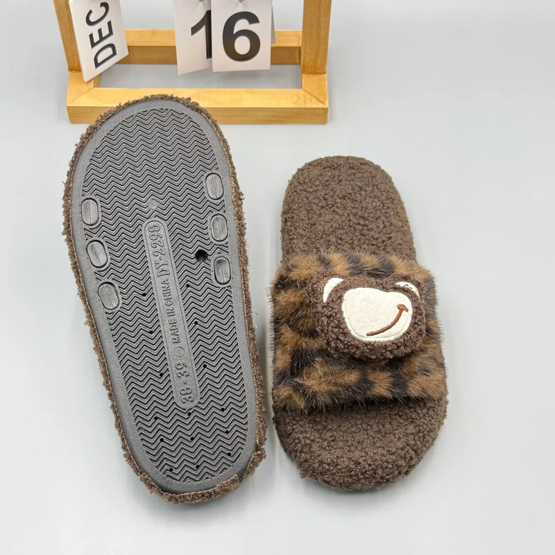 2025 Autumn and Winter New Leopard Print Warm Fur Slippers, One-Line Outer Wear Cotton Slippers, Home Slippers, Fashionable Outer Wear Slippers for Women