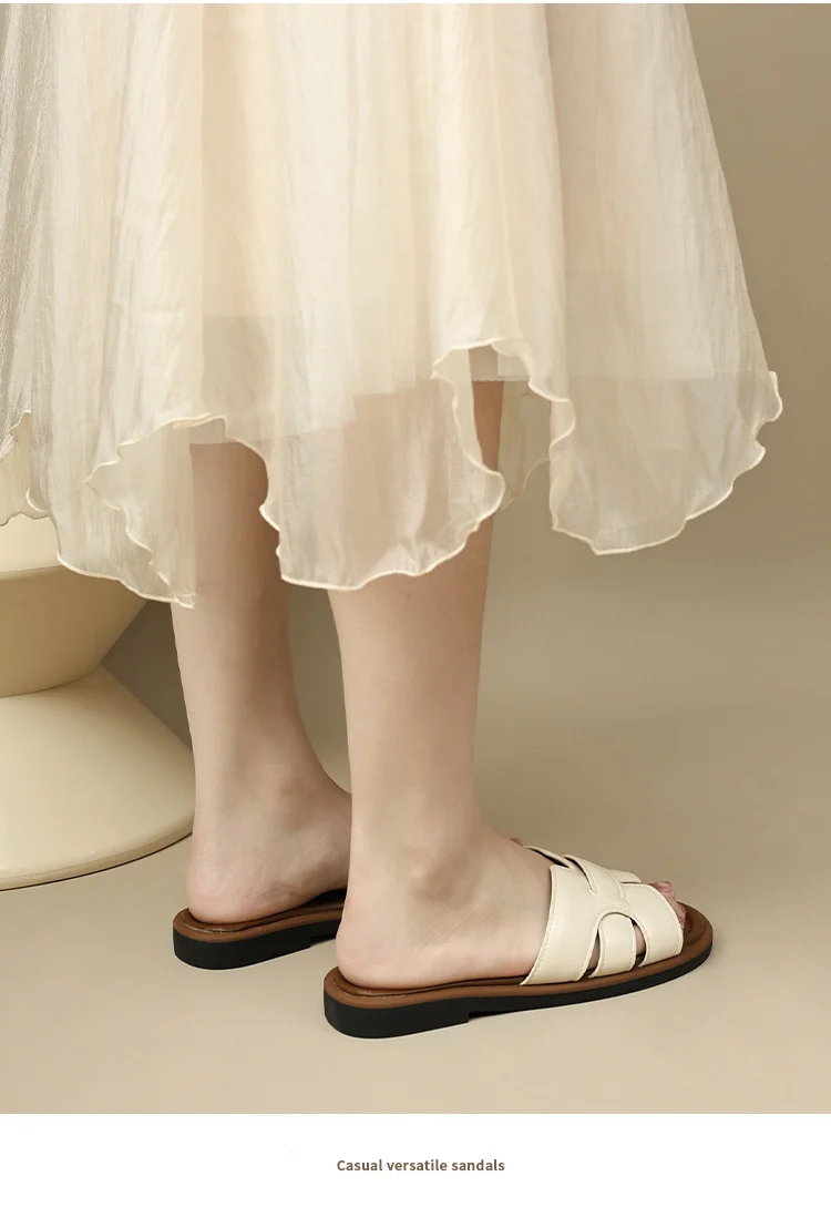 2025 New French Retro Leather Slippers Niche Casual Flat Versatile Slip-On Sandals for Women