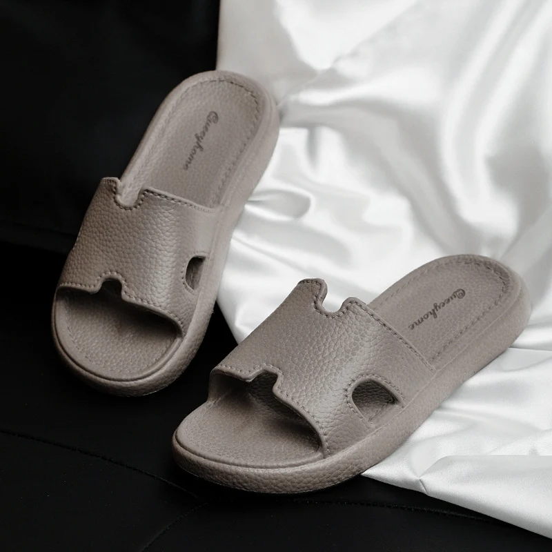 Ins Style Women's 2025 New Popular Slippers Home Internet Celebrity Ladies Sandals Home Indoor Non-Slip Slippers
