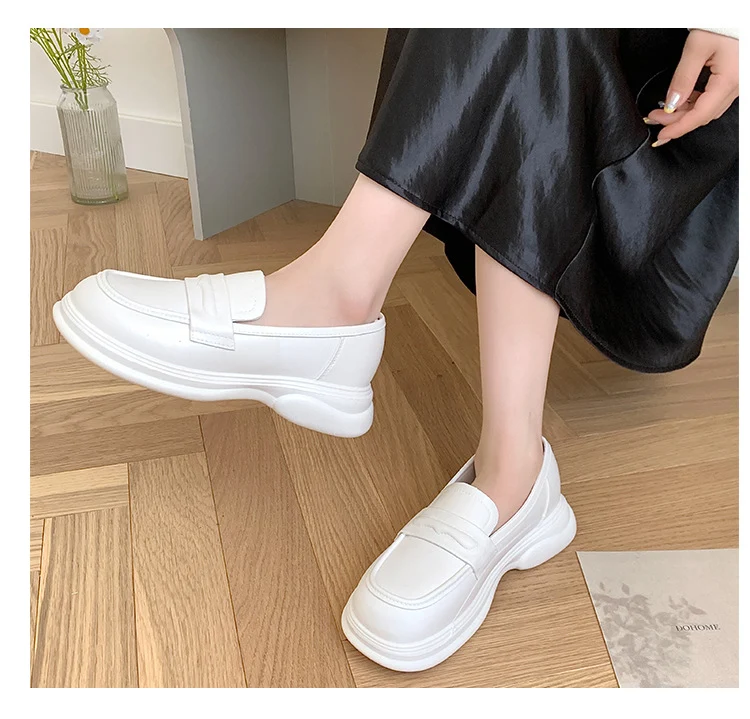 Thick-Soled Loafers British Style Slip-On White Shoes for Women 2025 New Versatile Toe-Toe Shoes Cross-Border Foreign Trade Women's Shoes