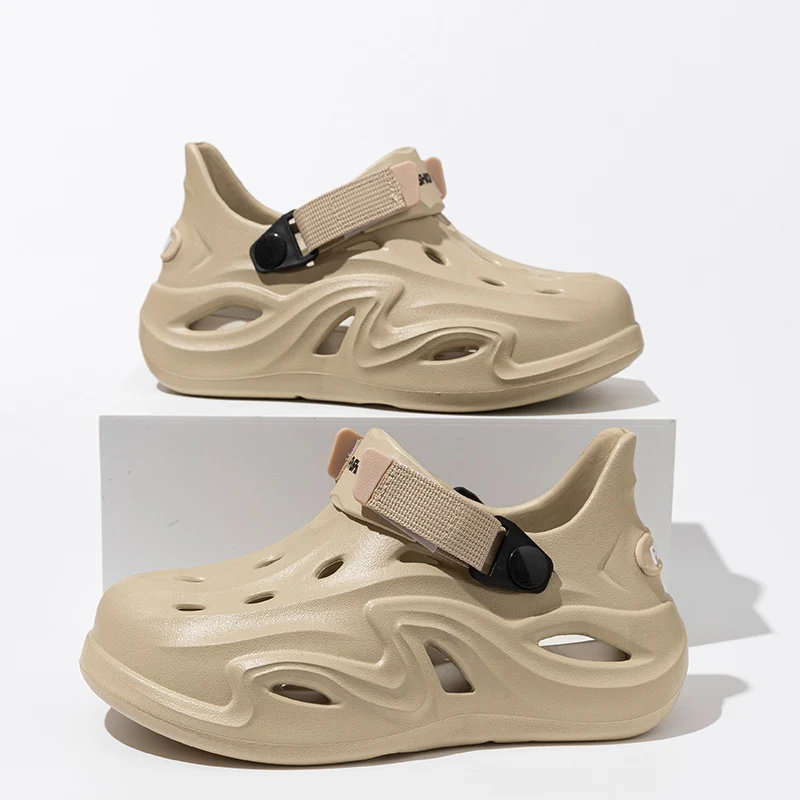 2025 Croc Shoes Men's Summer New Outerwear Non-Slip Soft Sole Baotou Men's Shoes Sports Coconut Sandals