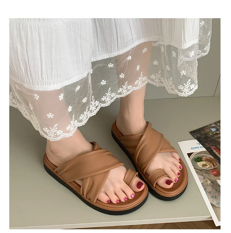 Thick-bottom Slippers Women's 2025 Summer New Beach Outer Wear Cross-belt Cross-border Foreign Trade Flat Beach Sandals