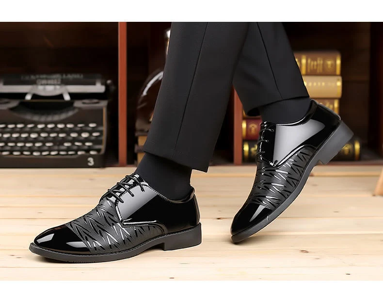 Men's Leather Shoes Men's Shoes 2020 Spring New Youth Business British Black Casual Breathable Dress Shoes