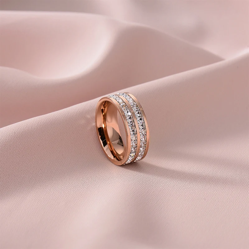 European and American Hot Titanium Steel Full Diamond Zircon Ring 18k Rose Gold Index Finger Couple Ring Ins Simple Trendy Jewelry for Women