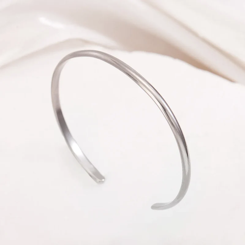 Cross-Border Fashion Personalized Electroplated Non-Fading Women's Bracelet with a Light Luxury and High-End Feel, Open Ring-Shaped Simple Bracelet