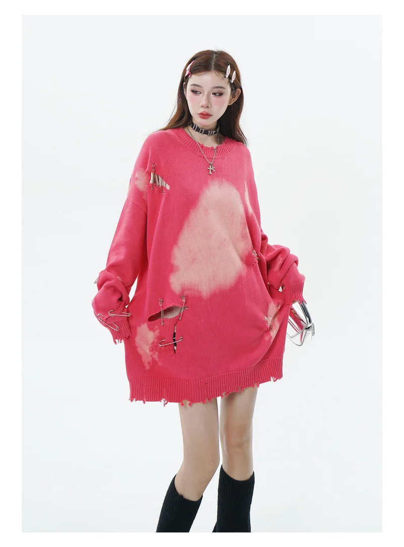 TIDE CARD LOG | Autumn and winter high street fashionable design faded pin ripped couple round neck loose sweater