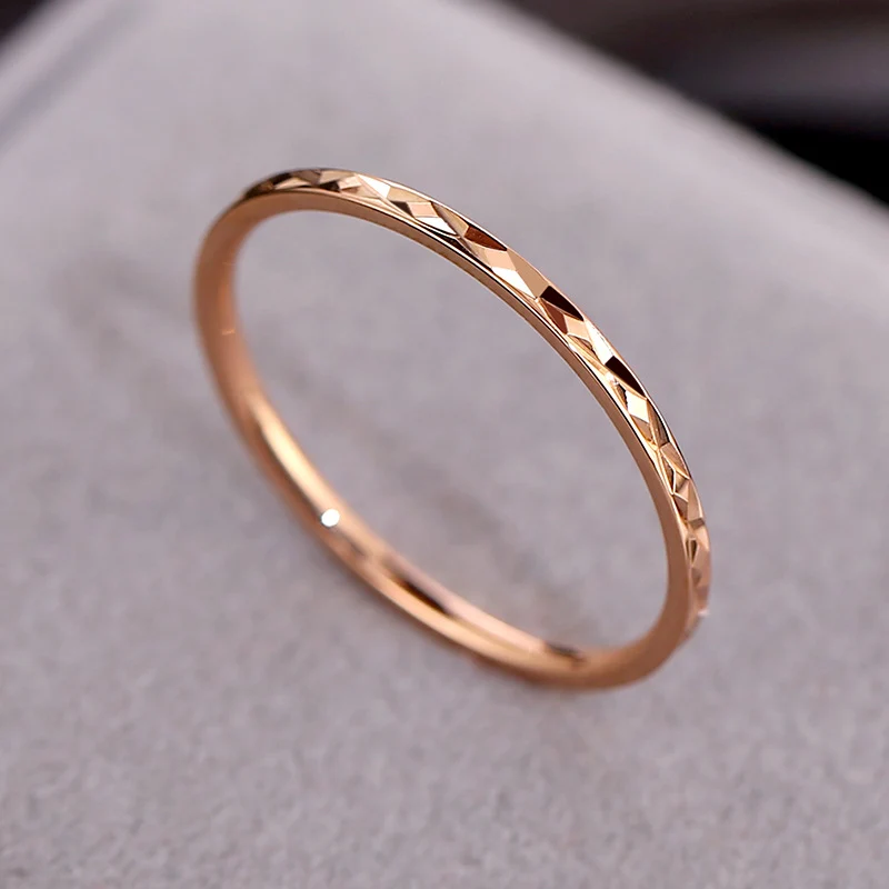 European and American Hot Titanium Steel Full Diamond Zircon Ring 18k Rose Gold Index Finger Couple Ring Ins Simple Trendy Jewelry for Women